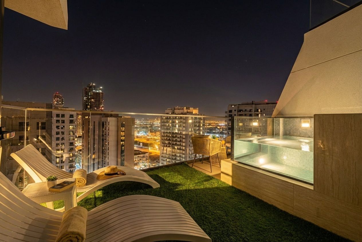 Rooftop terrace: after Elevance AI